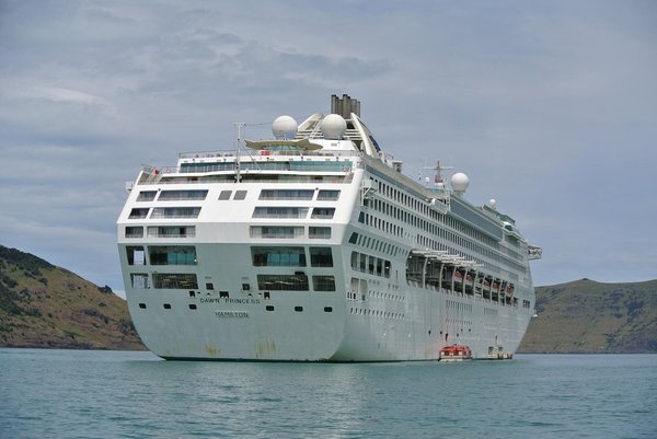 Partir en croisière solo : quels sont les meilleurs divertissements ?